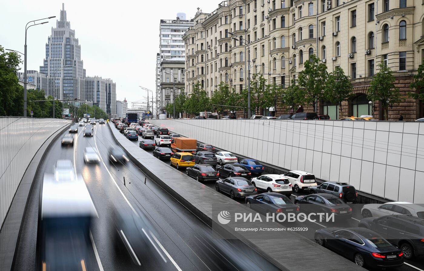 В Москве начался второй этап смягчения режима самоизоляции 