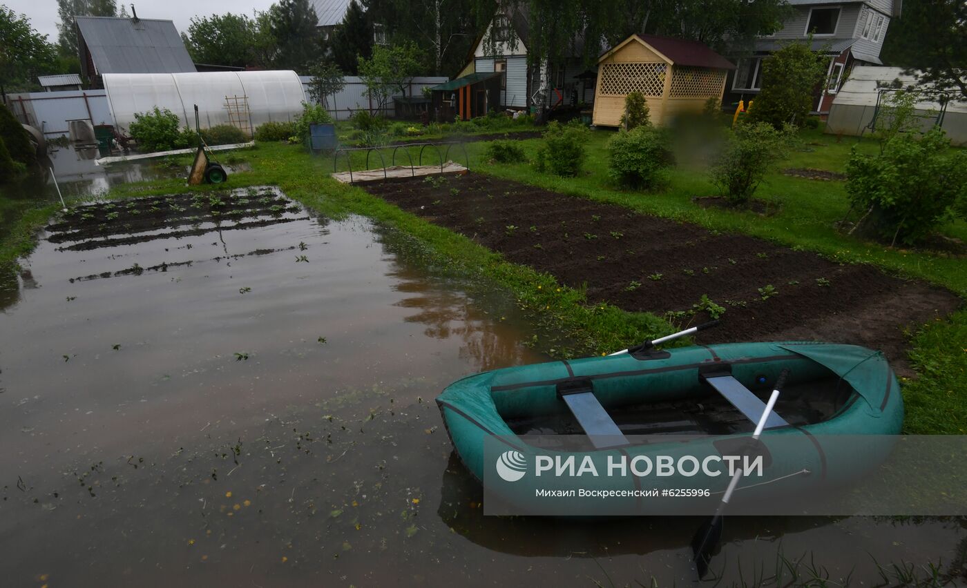 Подтопление дачного поселка в Подмосковье 