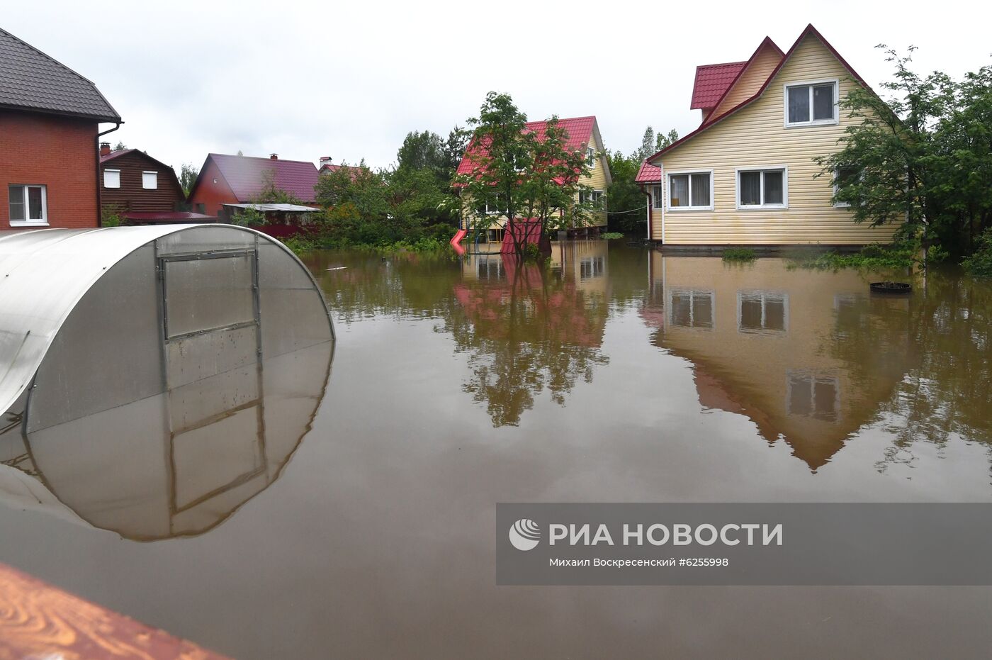 Подтопление дачного поселка в Подмосковье 