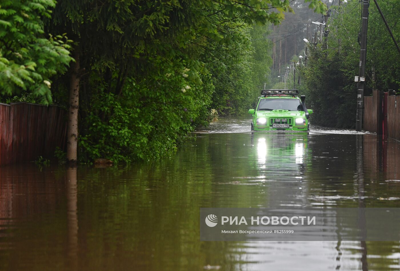 Подтопление дачного поселка в Подмосковье 