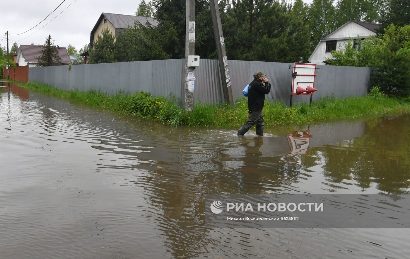 Подтопление дачного поселка в Подмосковье 