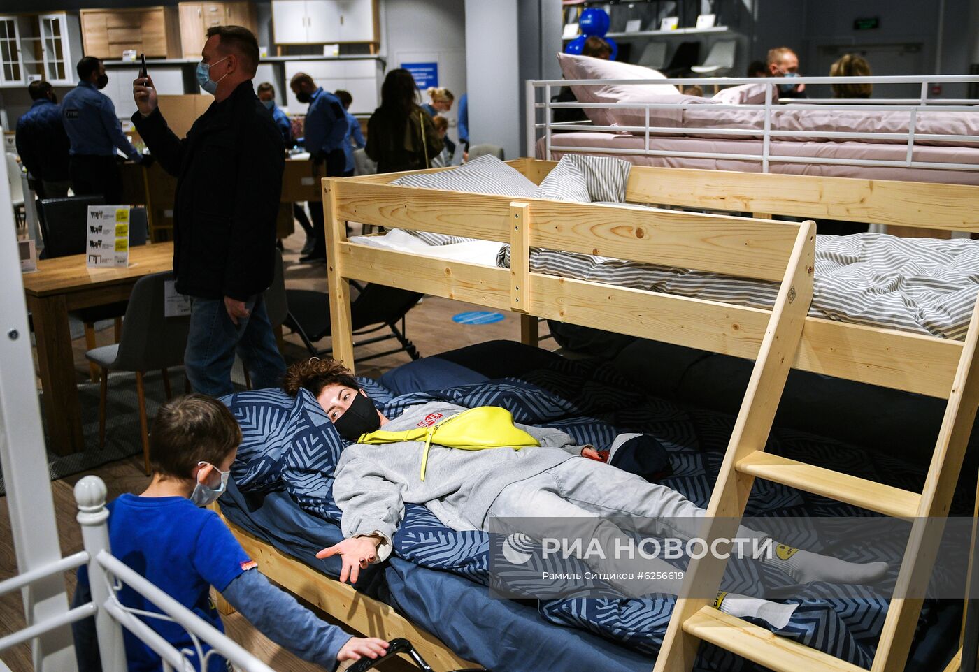 Первый магазин датского мебельного ритейлера Jysk открылся в Москве