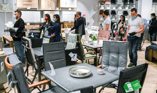 Первый магазин датского мебельного ритейлера Jysk открылся в Москве