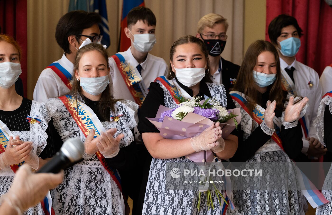 Последний звонок в Южно-Сахалинске
