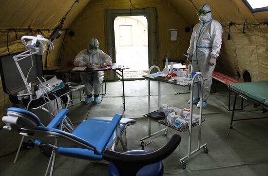 Военные развернули госпиталь для больных COVID-19 в Чите