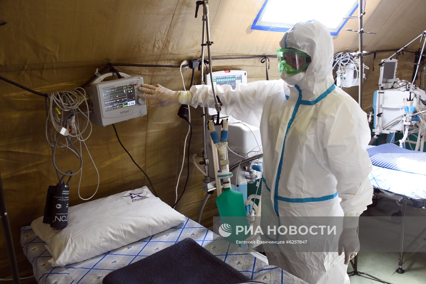 Военные развернули госпиталь для больных COVID-19 в Чите