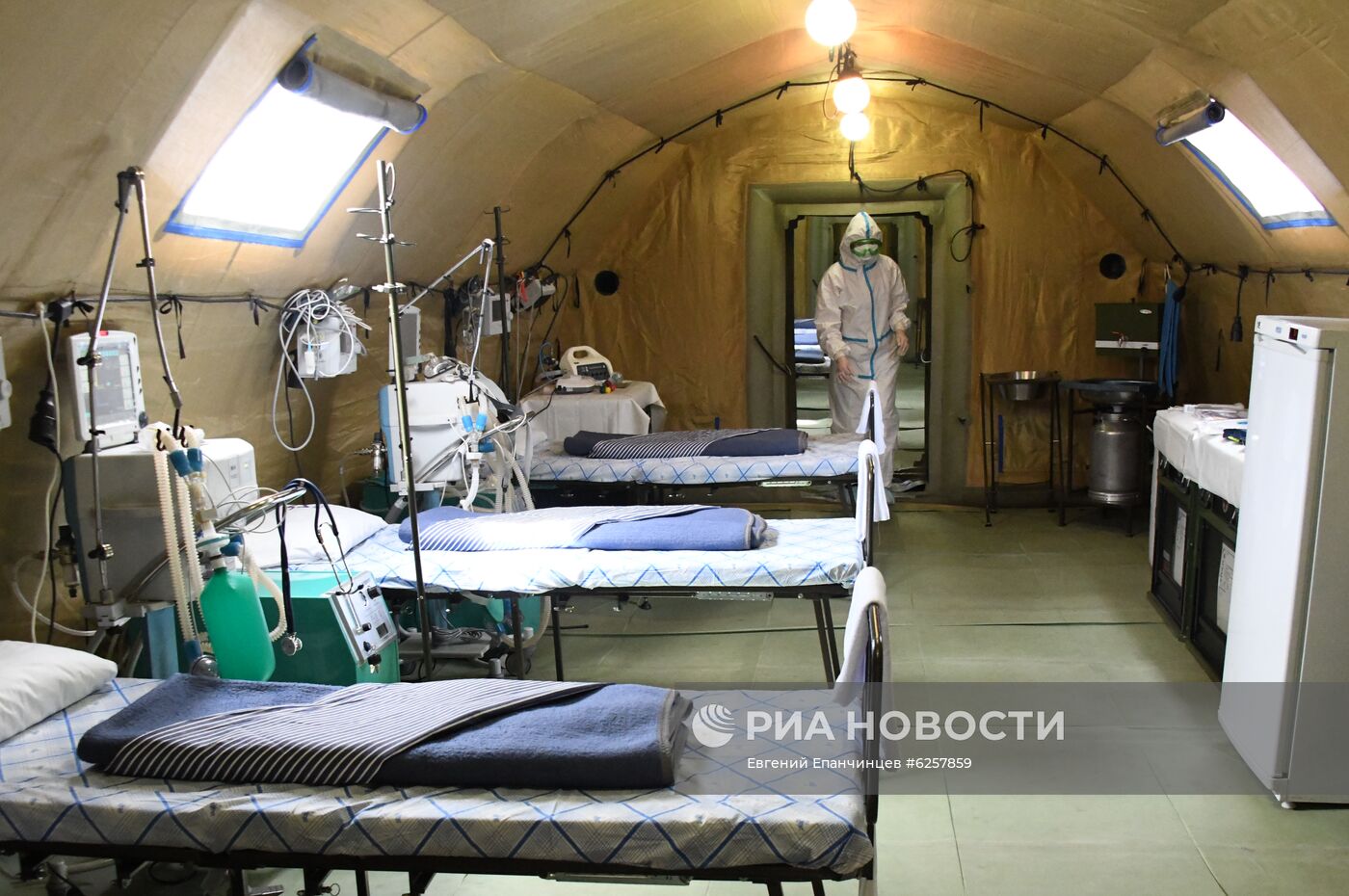 Военные развернули госпиталь для больных COVID-19 в Чите
