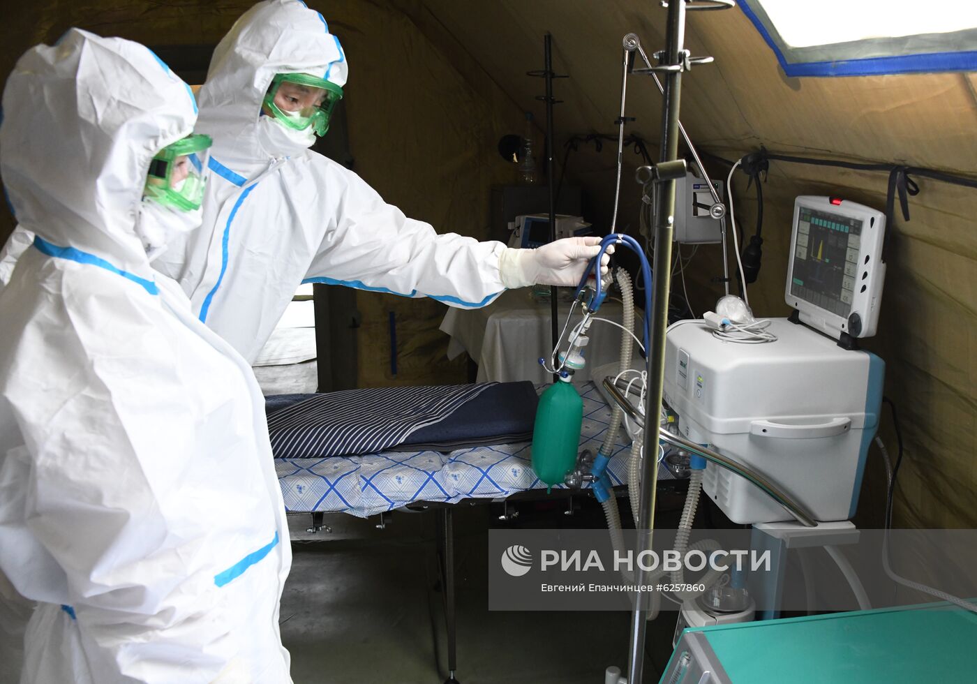 Военные развернули госпиталь для больных COVID-19 в Чите