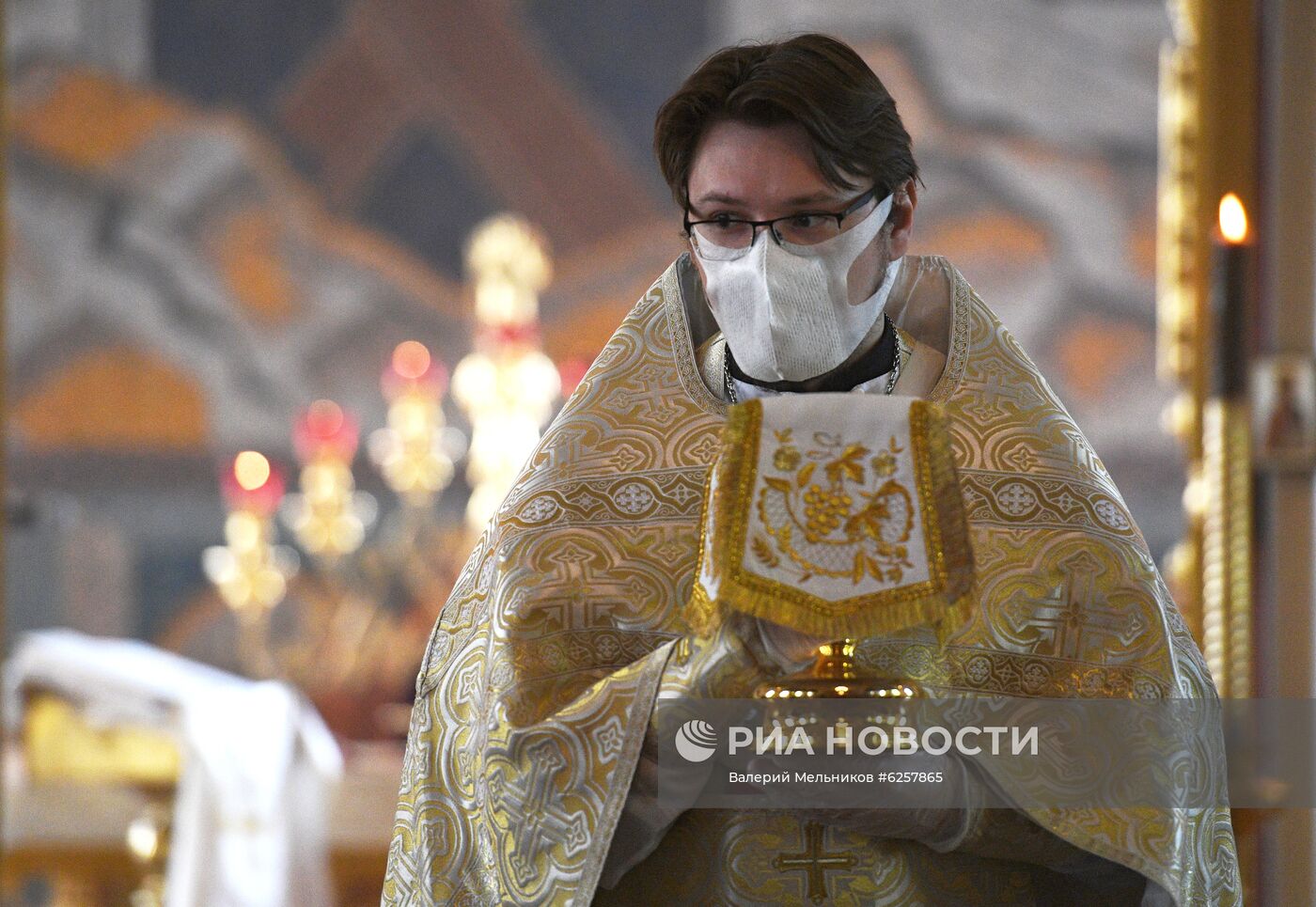 В Москве открылись православные храмы  