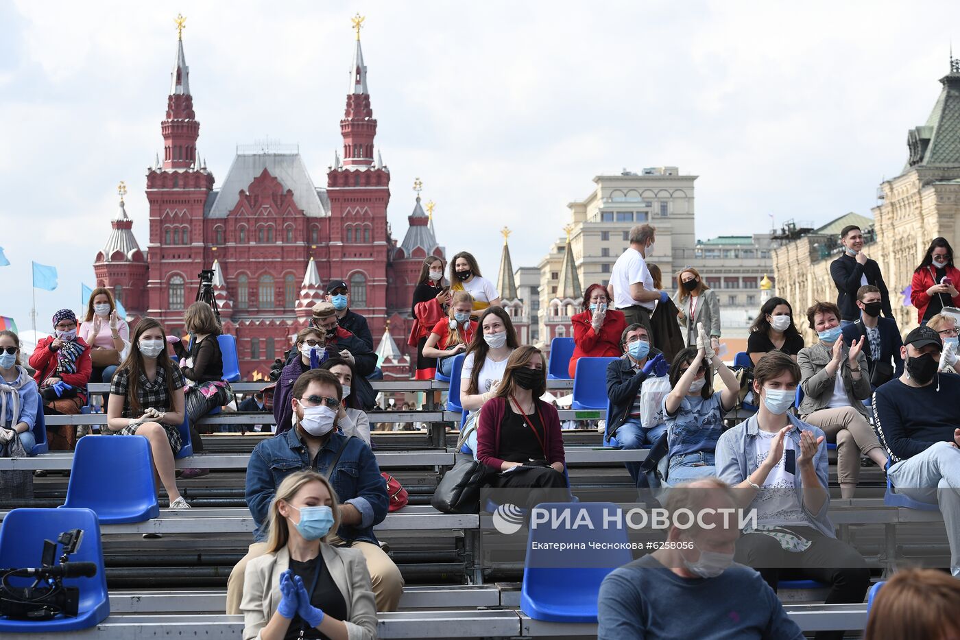 Книжный фестиваль "Красная площадь". День первый