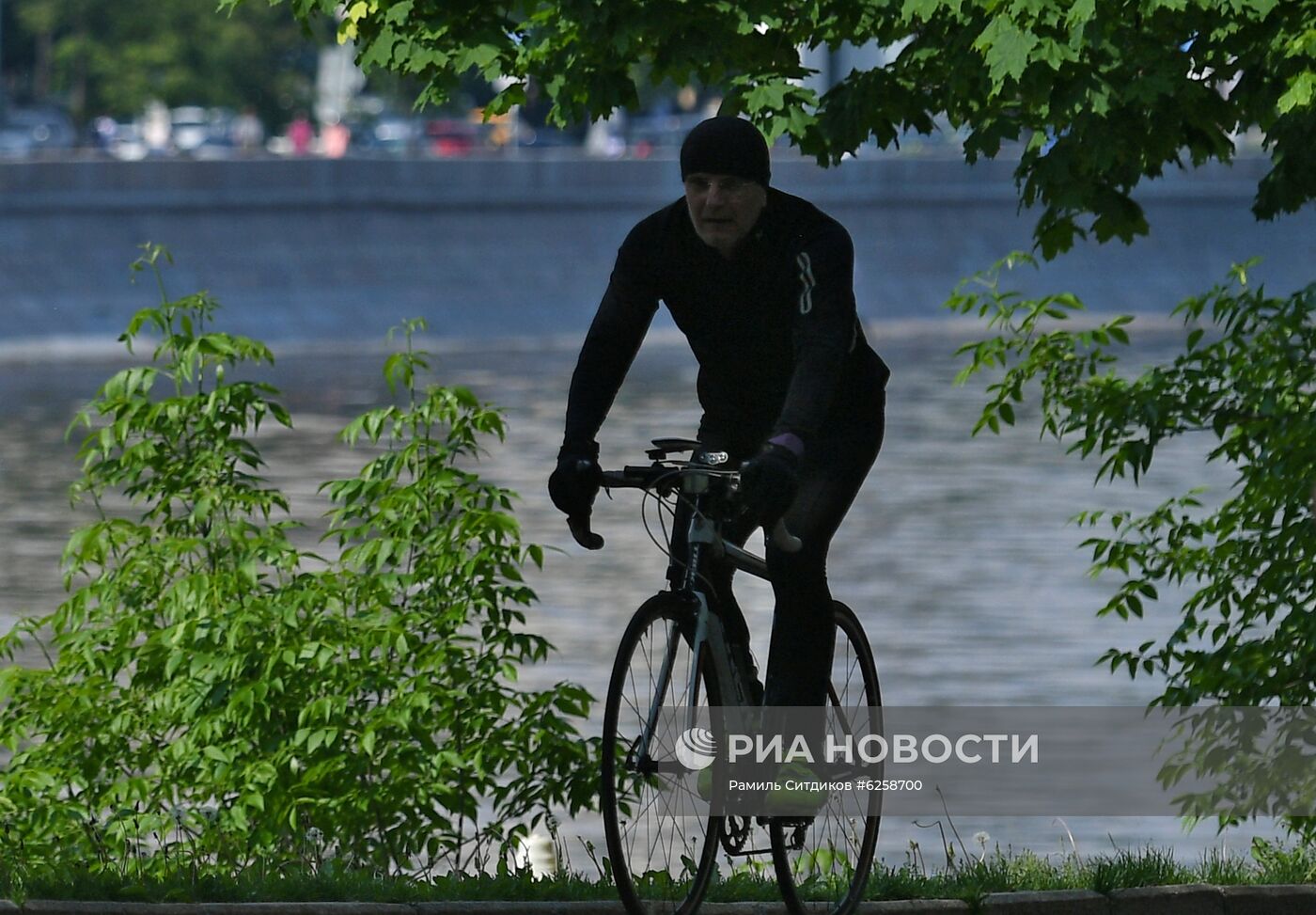 Теплая погода в Москве