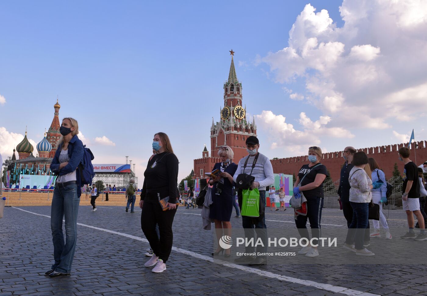 Книжный фестиваль "Красная площадь". День второй