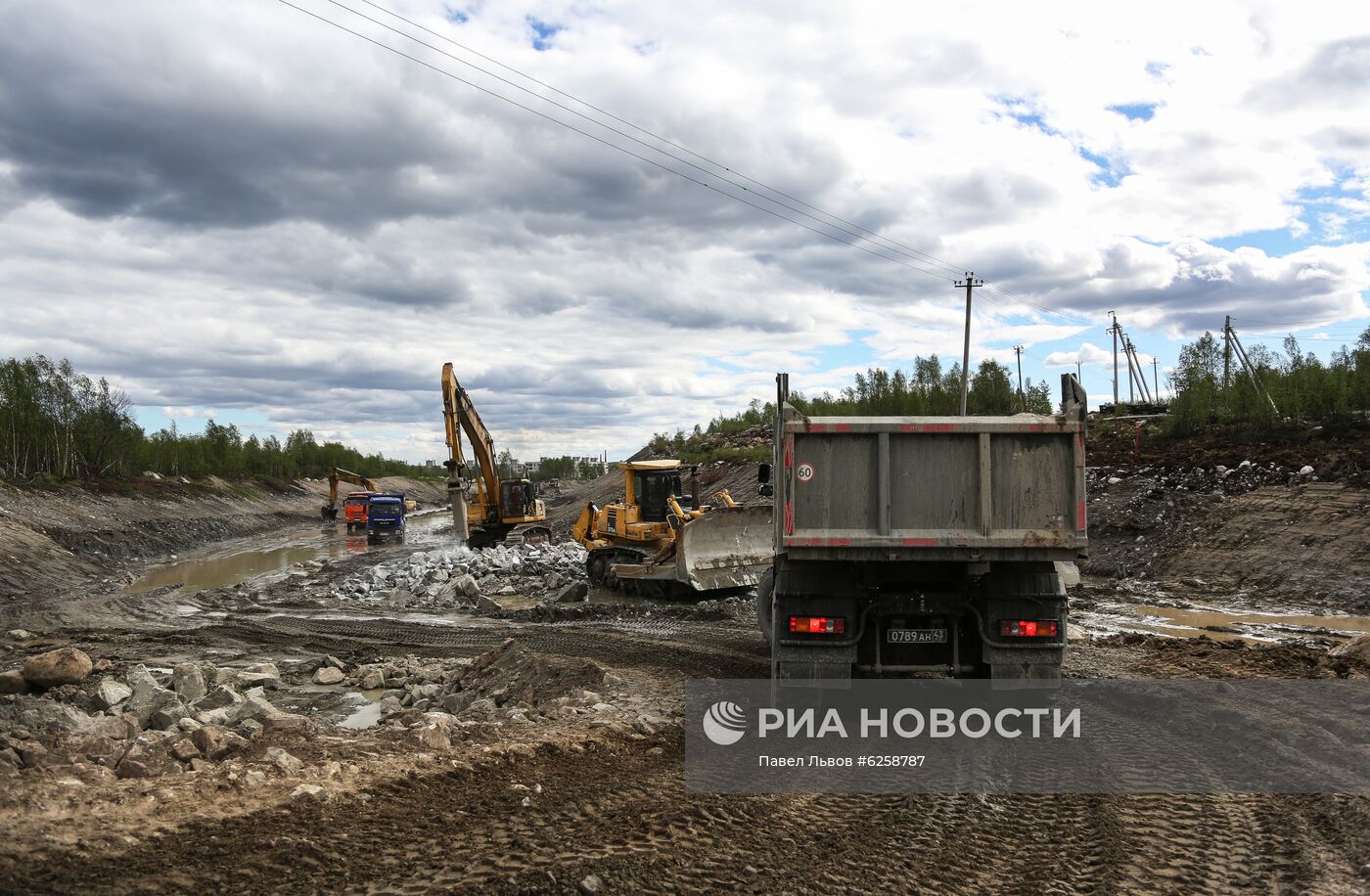 Строительство железной дороги в обход рухнувшего моста в Мурманской области