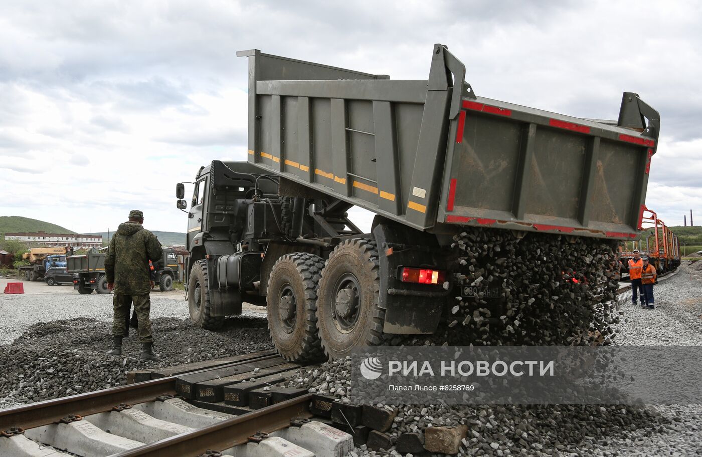 Строительство железной дороги в обход рухнувшего моста в Мурманской области