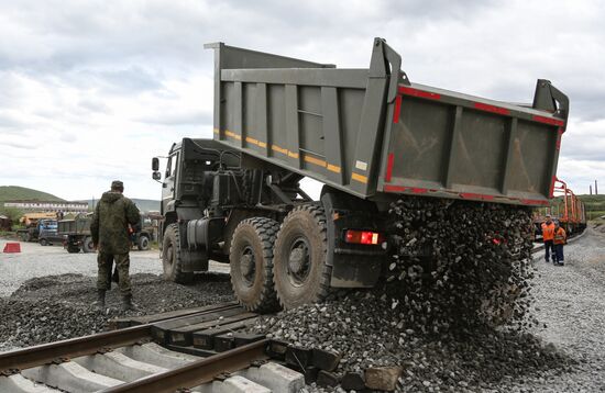 Строительство железной дороги в обход рухнувшего моста в Мурманской области