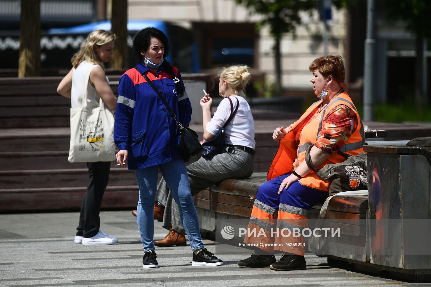 Теплая погода в Москве