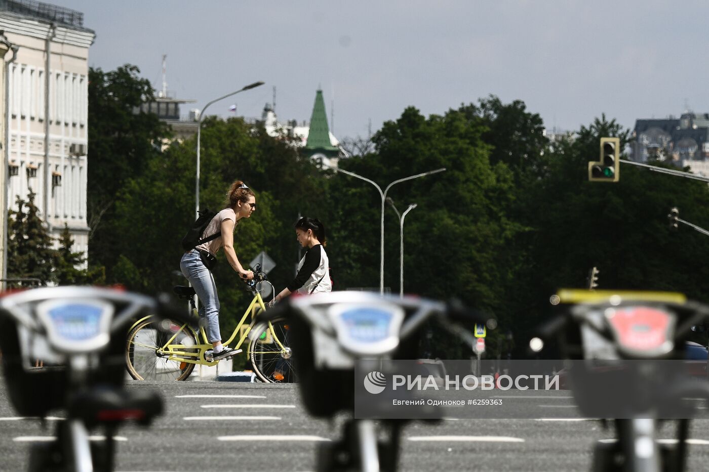 Теплая погода в Москве