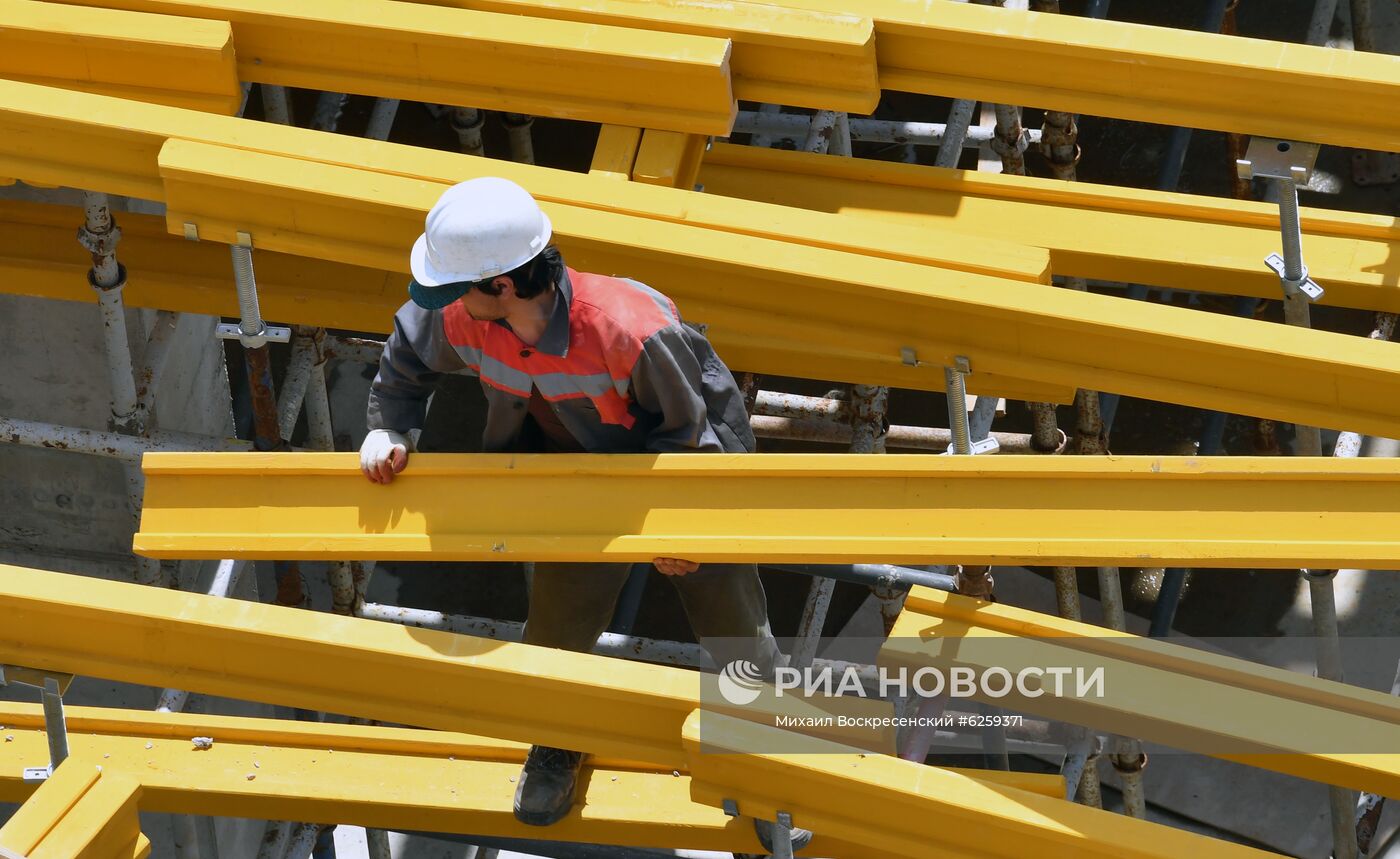 Строительство колеса обозрения "Солнце Москвы" 