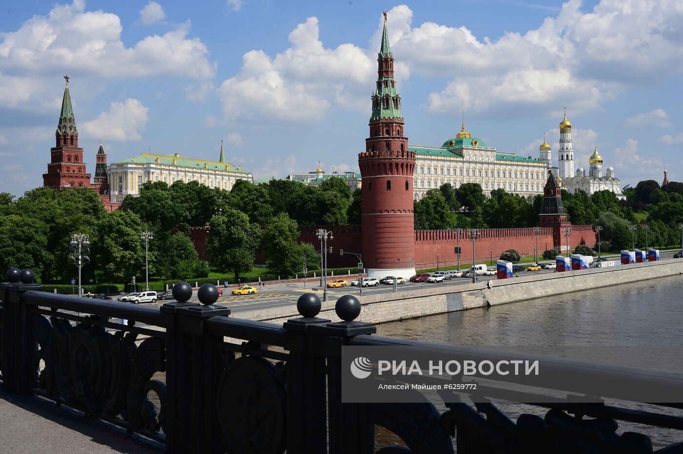 В Москве отменен режим самоизоляции 