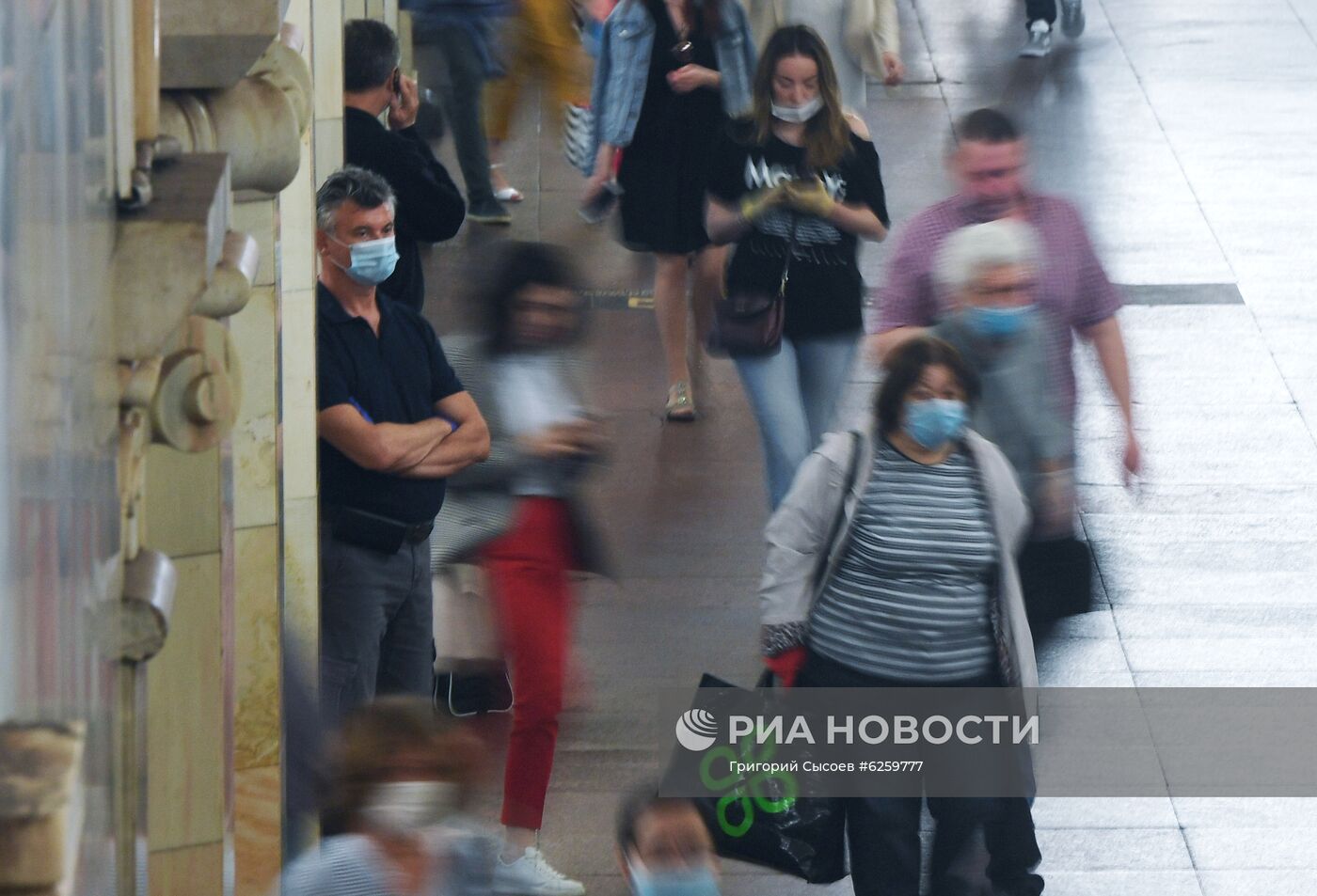 В Москве отменен режим самоизоляции 