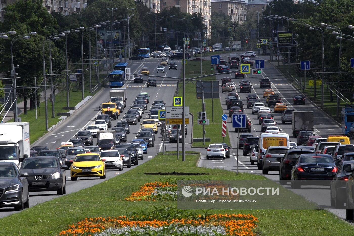 В Москве отменен режим самоизоляции 