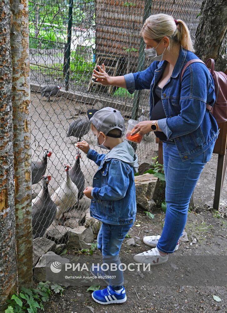 Зоопарк "Садгород" во Владивостоке открылся для посетителей