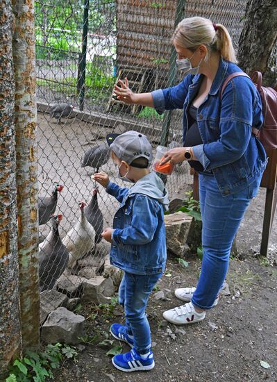 Зоопарк "Садгород" во Владивостоке открылся для посетителей 