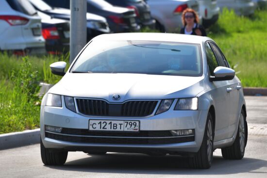 Актёр М. Ефремов доставлен на допрос в полицию