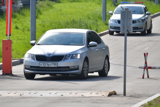 Актёр М. Ефремов доставлен на допрос в полицию
