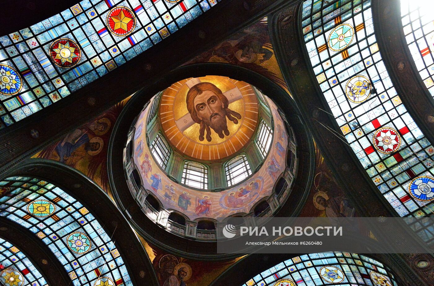 Интерьер Главного храма Вооруженных сил РФ в парке "Патриот". Место: Россия, Московская область. Автор: Александр Мельников/РИА Новости. Послы иностранных государств посетили Главный храм ВС РФ