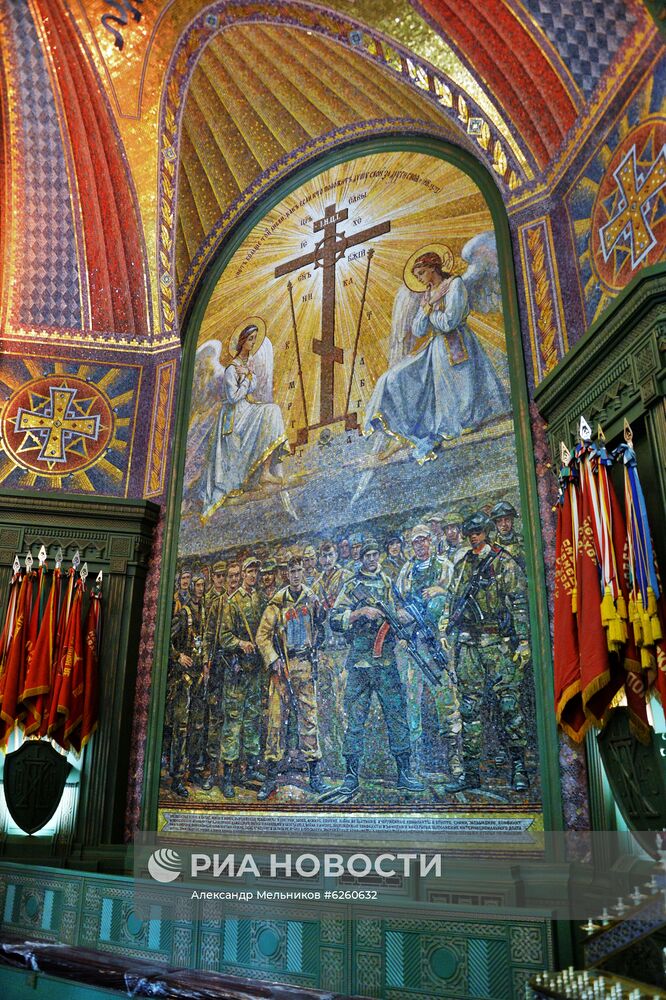 Послы иностранных государств посетили Главный храм ВС РФ