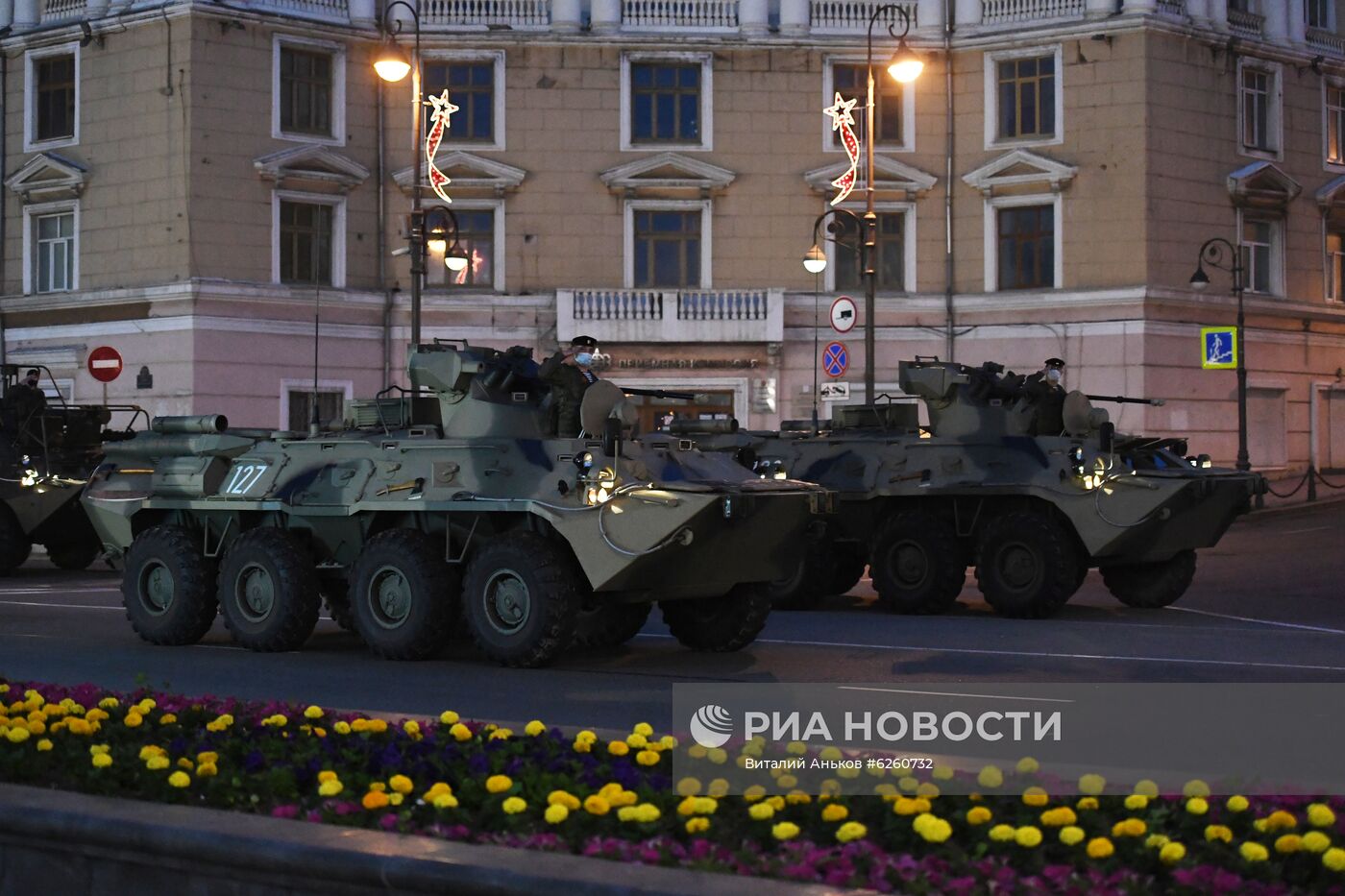 Репетиция военной техники к параду Победы во Владивостоке