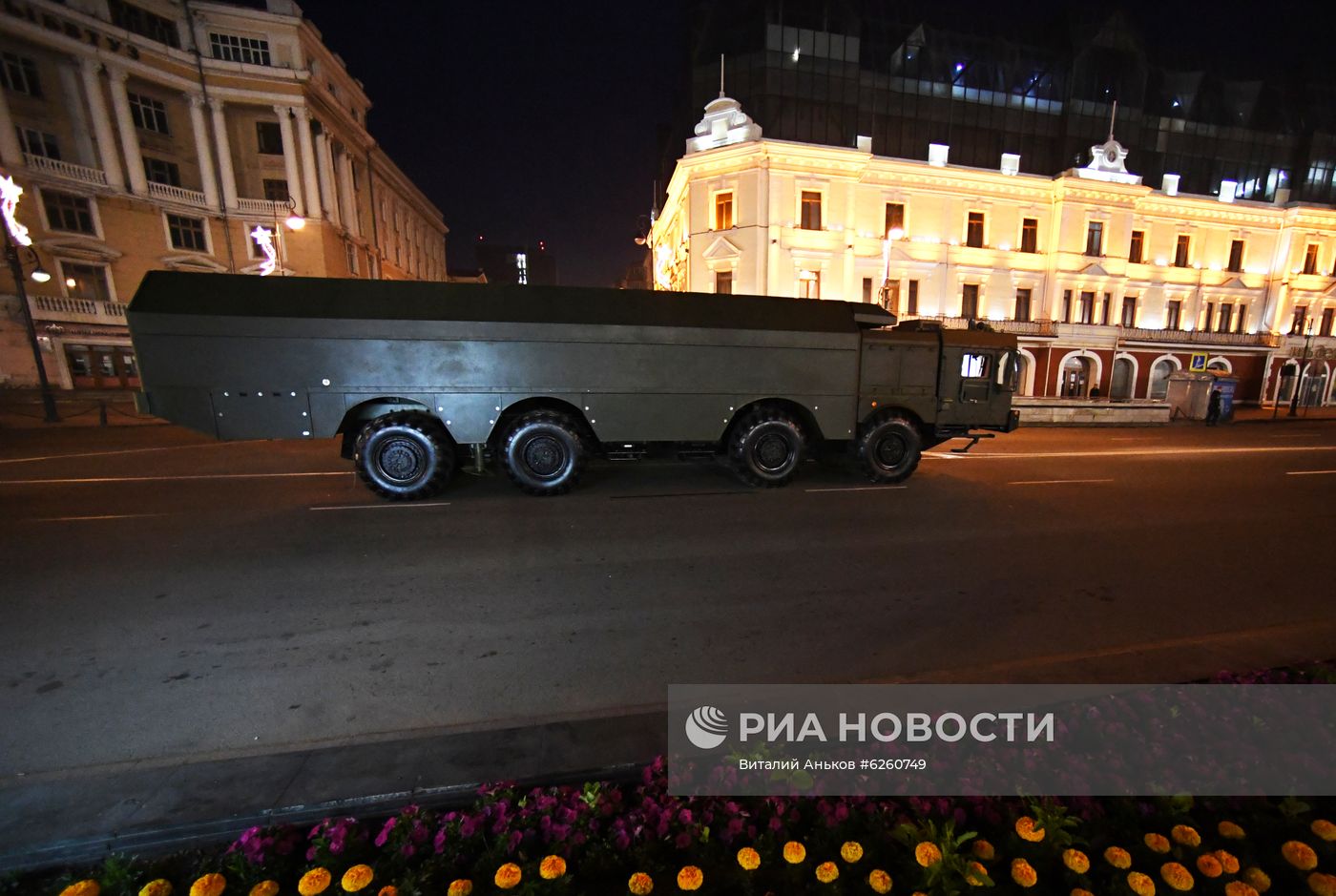 Репетиция военной техники к параду Победы во Владивостоке