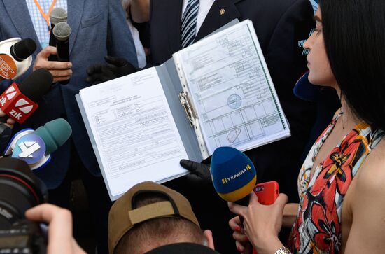 Экс-президент Украины П. Порошенко вызван на допрос