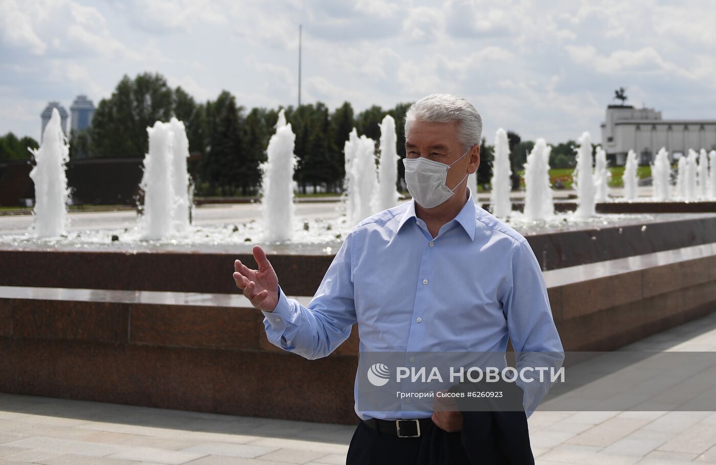 Открытие фонтанов в Москве