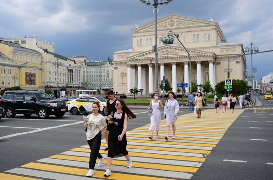 Теплая погода в Москве