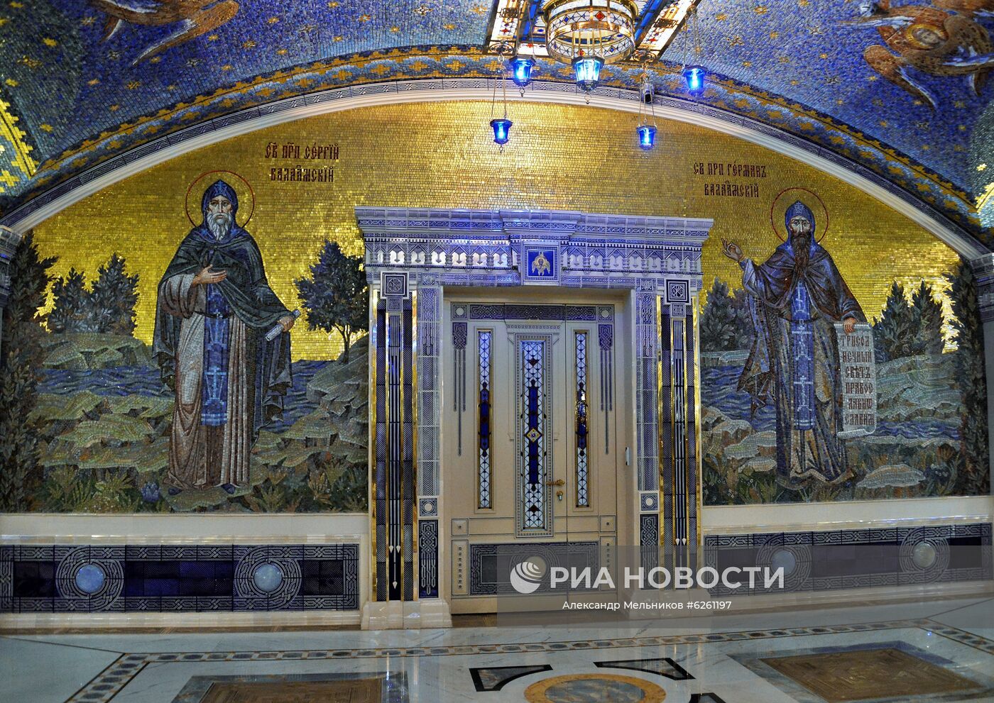 Интерьер Главного храма Вооруженных сил РФ в парке "Патриот". Место: Россия, Московская область. Автор: Александр Мельников/РИА Новости. Послы иностранных государств посетили Главный храм ВС РФ