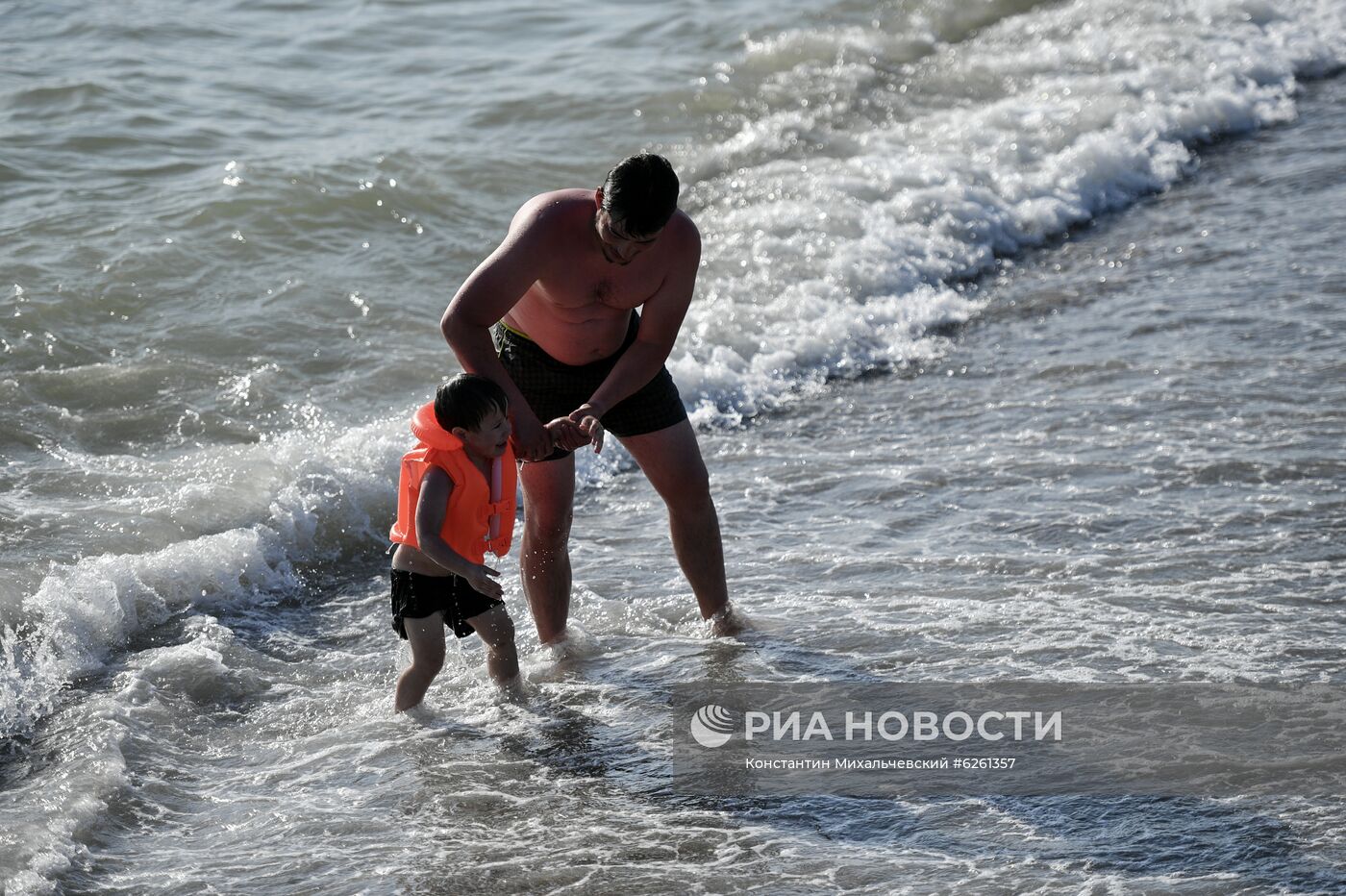 Город Саки в Крыму в преддверии курортного сезона