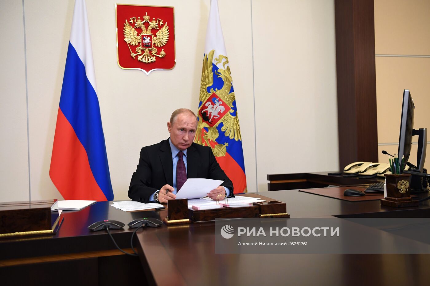 Президент РФ В. Путин встретился с губернатором Пензенской области И. Белозерцевым