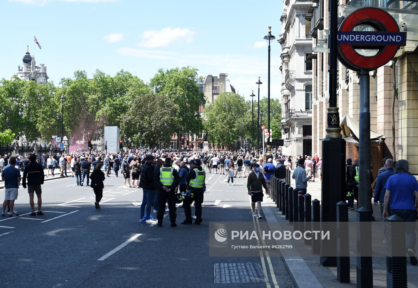 Протесты против полицейского произвола в Великобритании