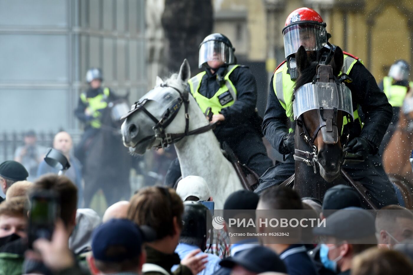 Протесты против полицейского произвола в Великобритании