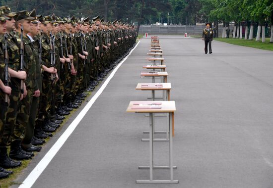 Принятие присяги военнослужащими вооруженных сил Белоруссии