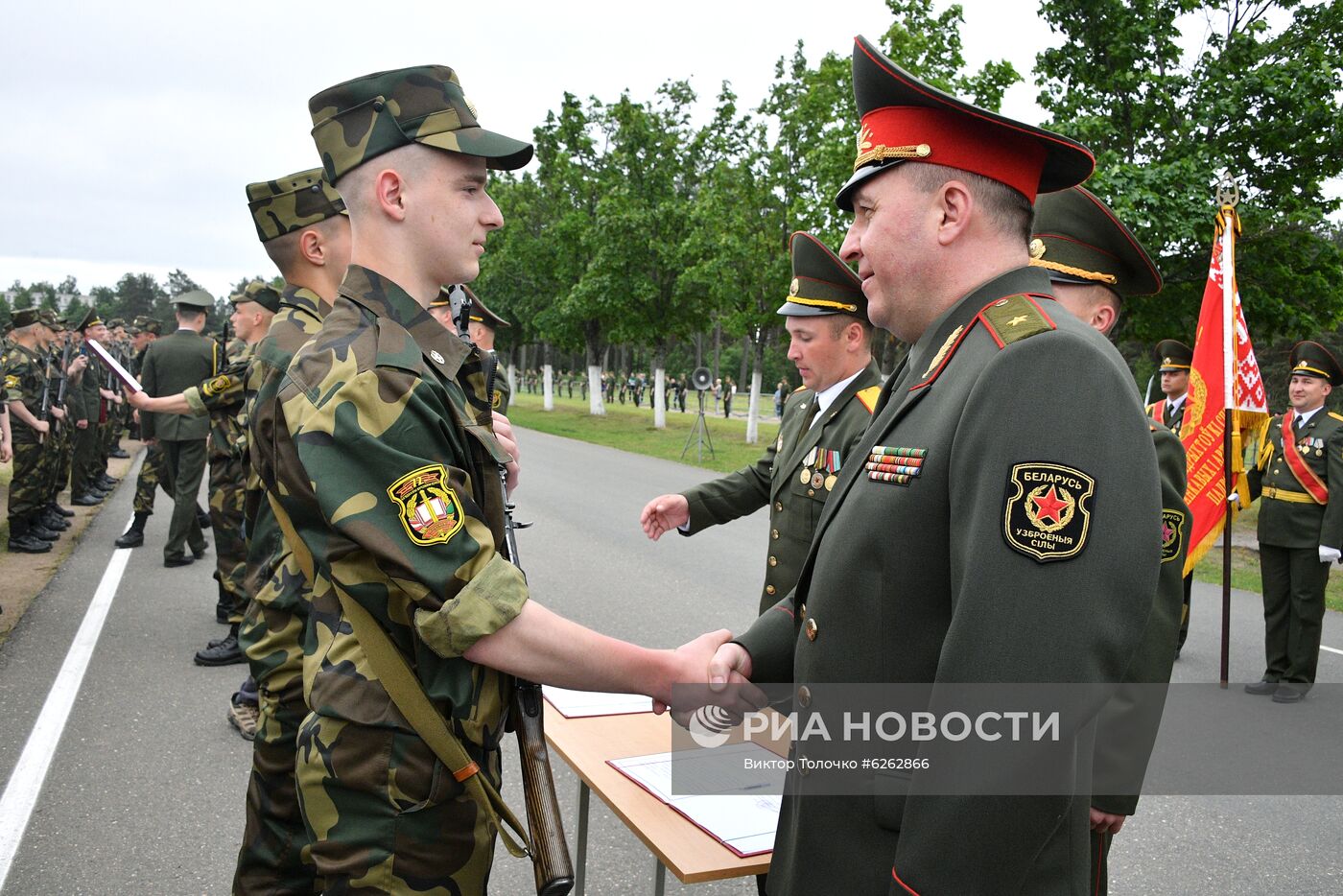 Принятие присяги военнослужащими вооруженных сил Белоруссии