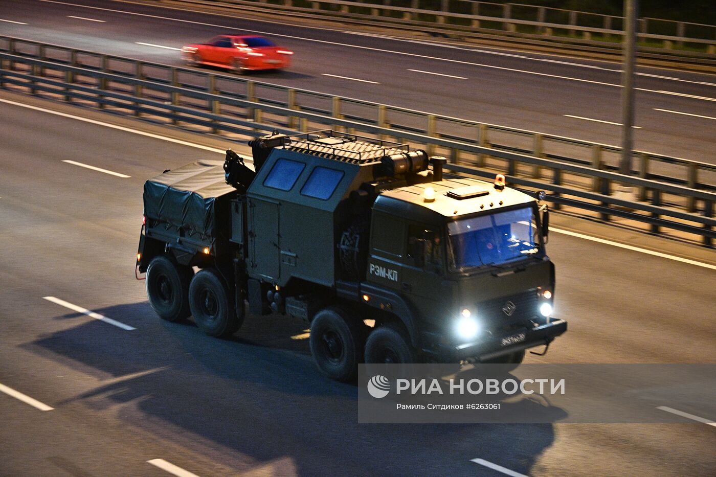 Передислокация военной техники в Москву для участия в параде Победы