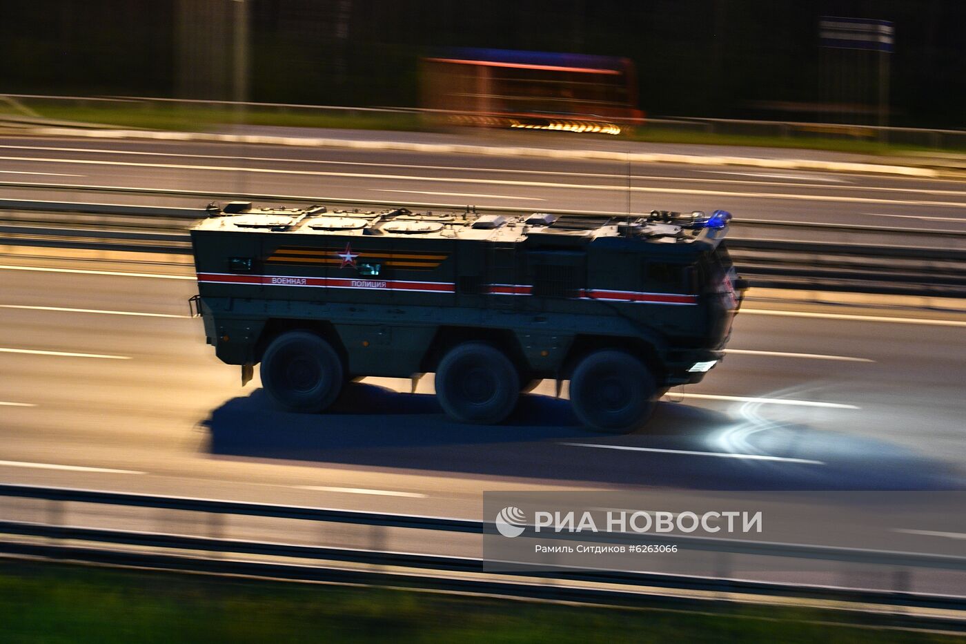 Передислокация военной техники в Москву для участия в параде Победы