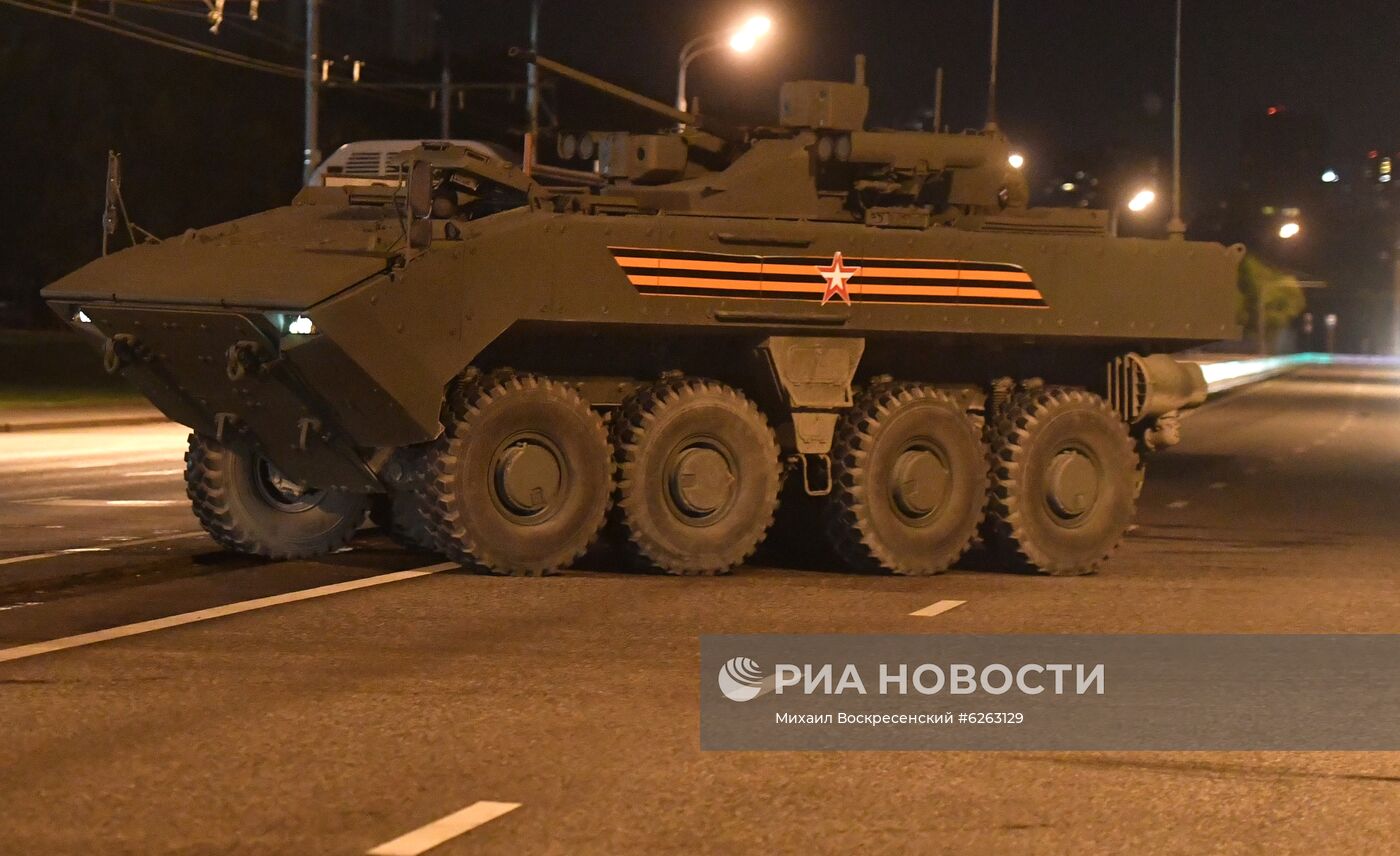 Передислокация военной техники в Москву для участия в параде Победы