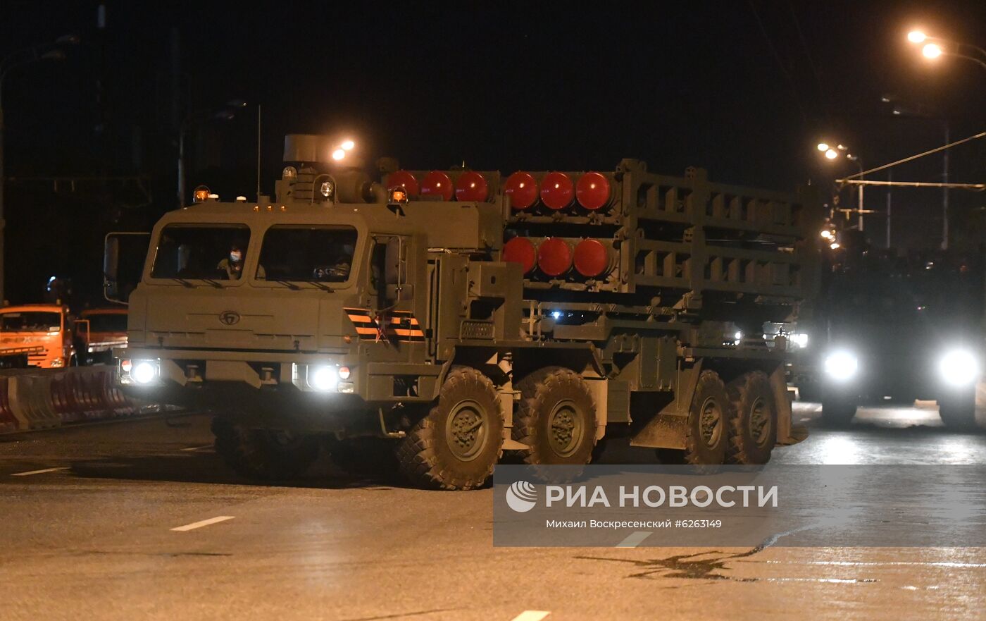 Передислокация военной техники в Москву для участия в параде Победы