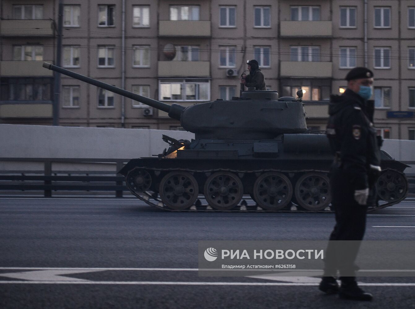 Передислокация военной техники в Москву для участия в параде Победы