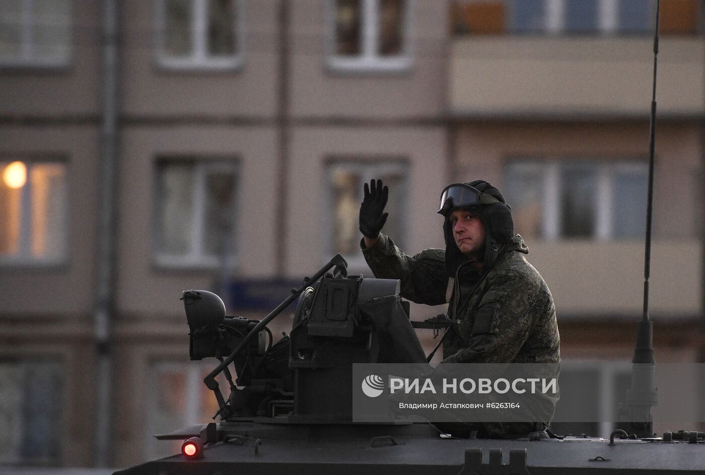 Передислокация военной техники в Москву для участия в параде Победы