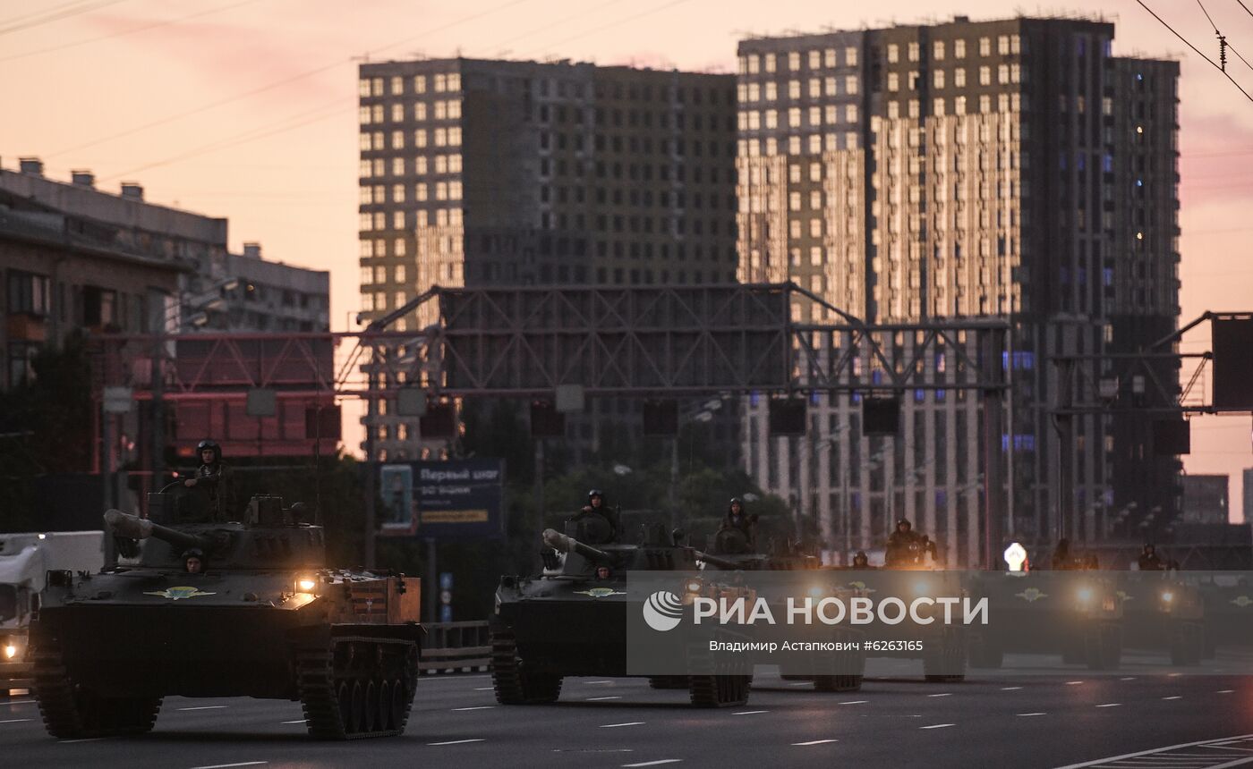 Передислокация военной техники в Москву для участия в параде Победы